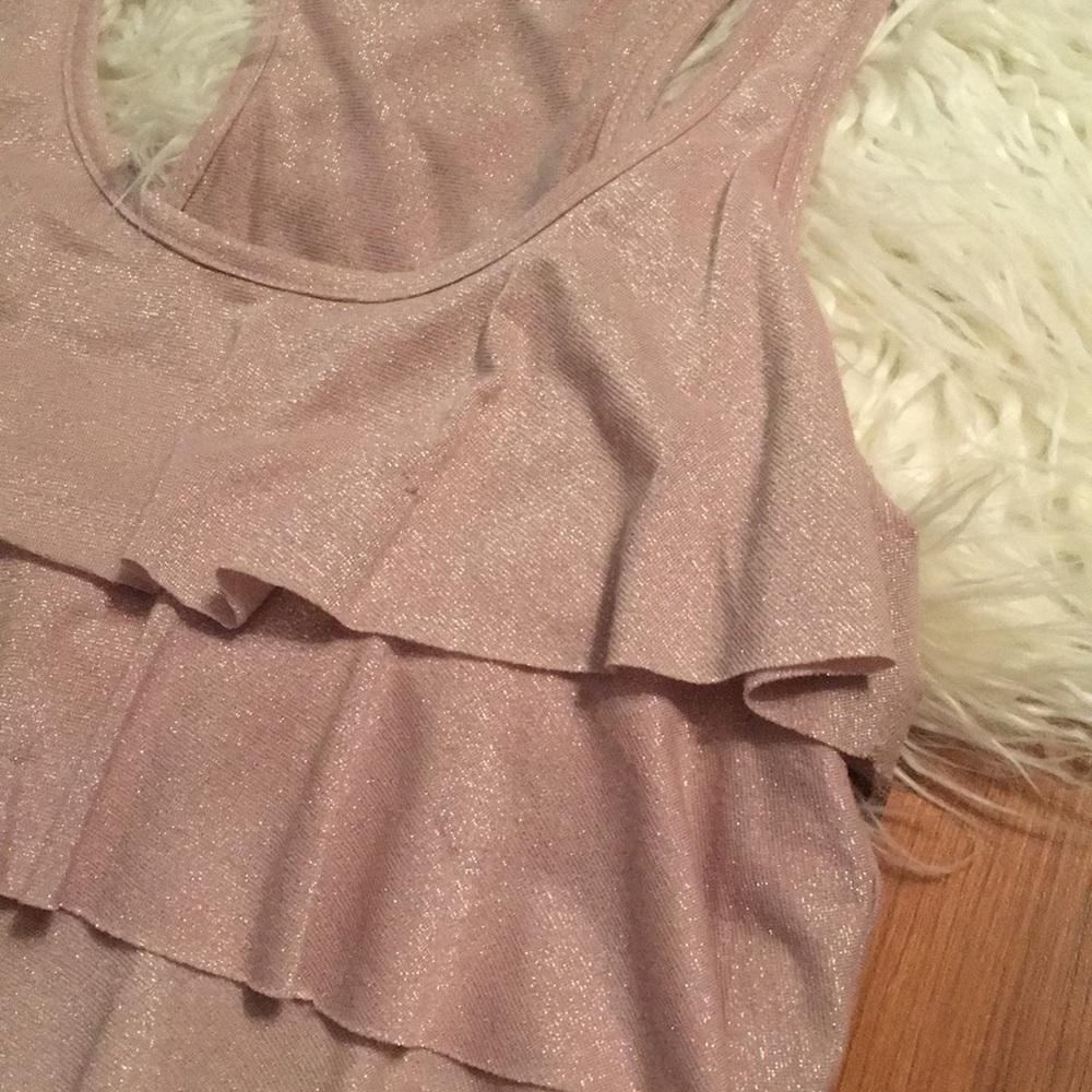 Pink ruffled tank - Picture 3 of 3
